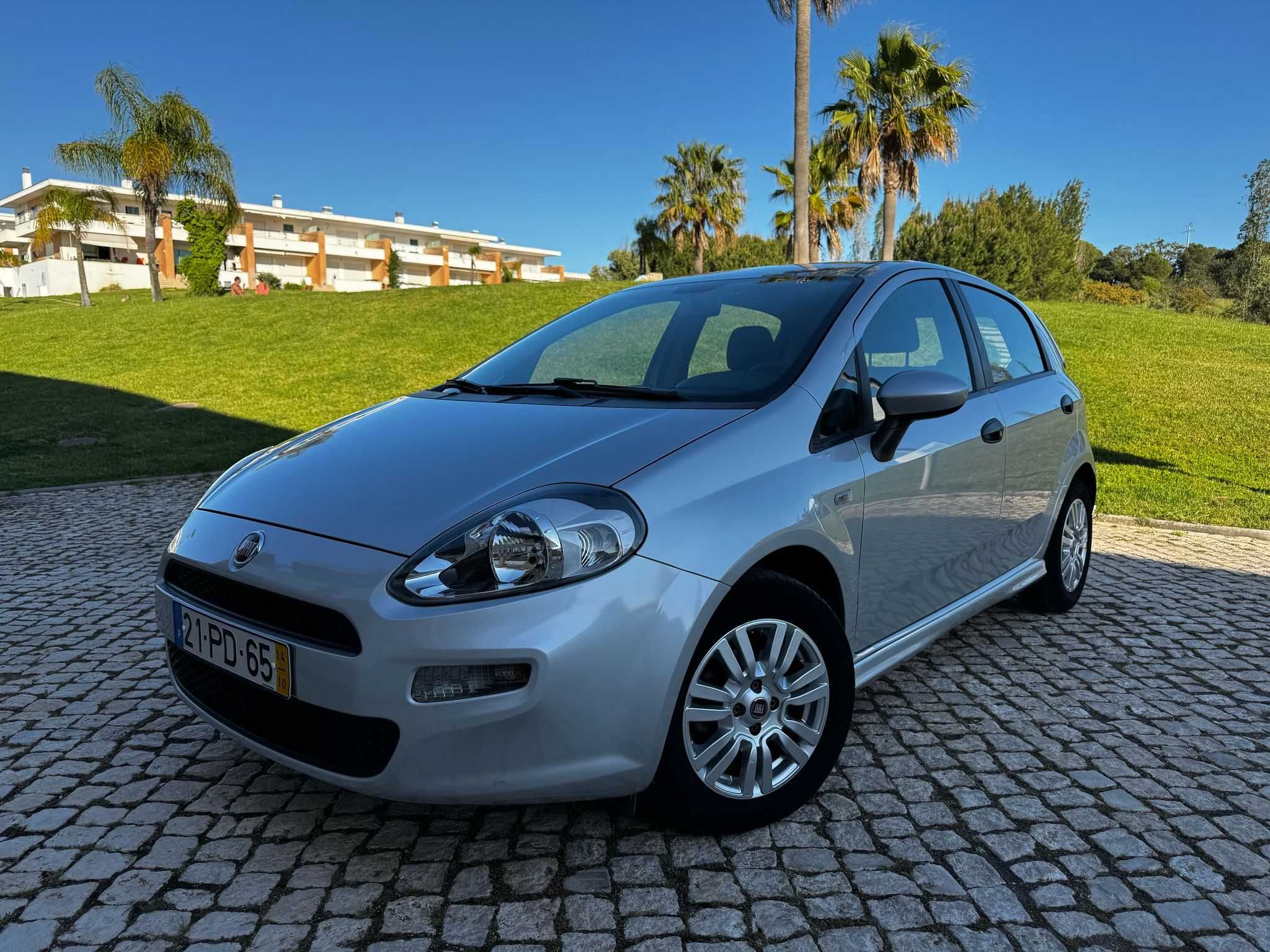 Oportunidade! Fiat Punto young Sport 2014 - Apenas 91.000 km!