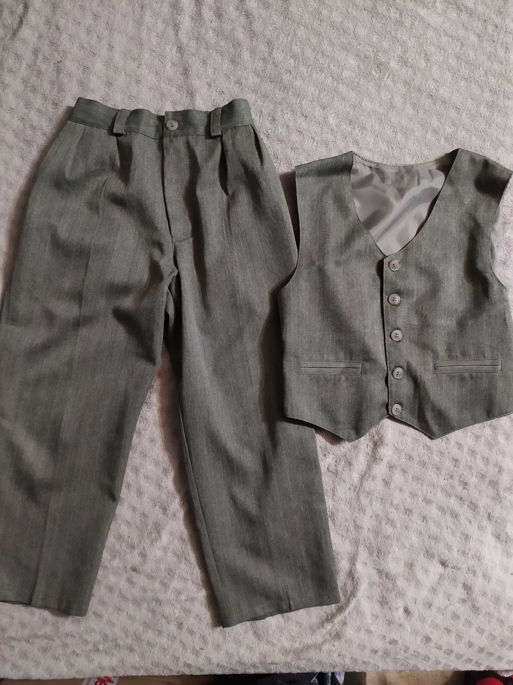 Kamizelka spodnie 116, garniturek
