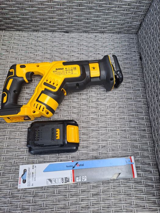 Piła szablista  Dewalt 18V