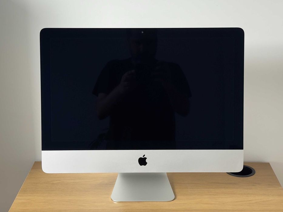 iMac 21.5 / Late 2015 / i5 2,8 / ram 8GB / dysk 1TB