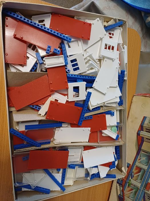 Німецький конструктор будинку. Німецький.