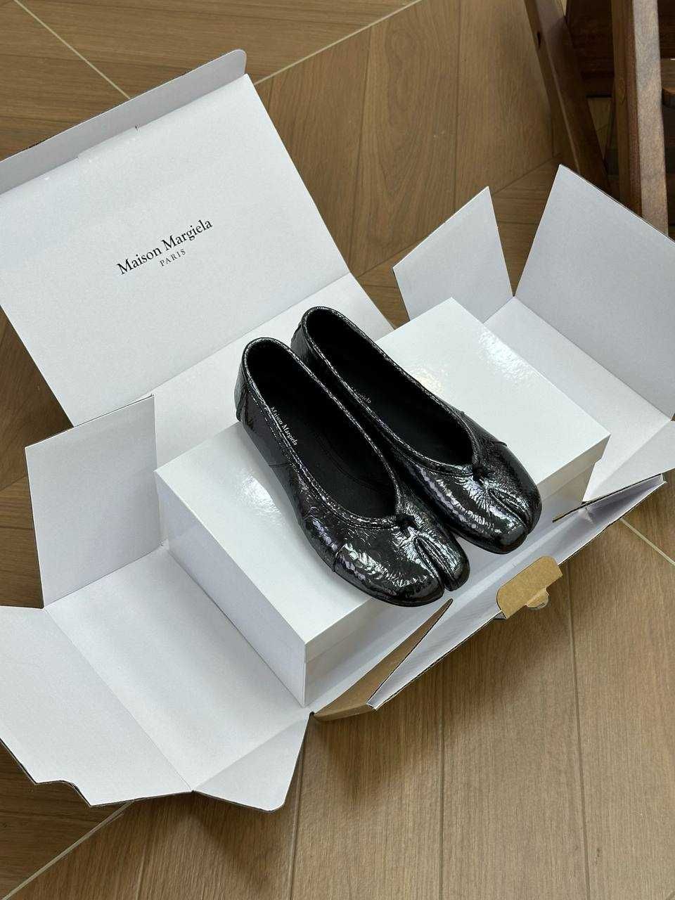 Балетки табі від Maison Margiela