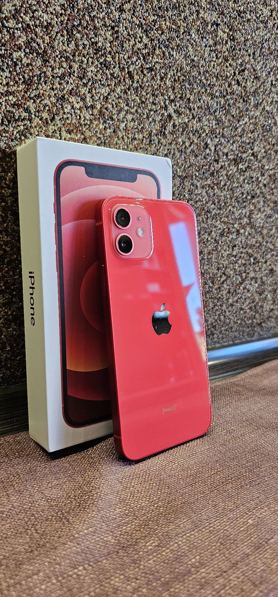 iPhone 12 64 GB Red