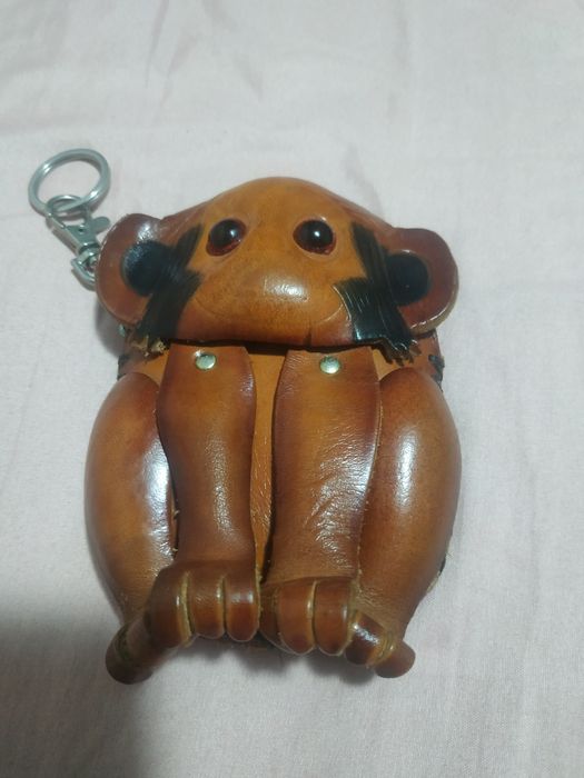 Продам кожаный кошелек.