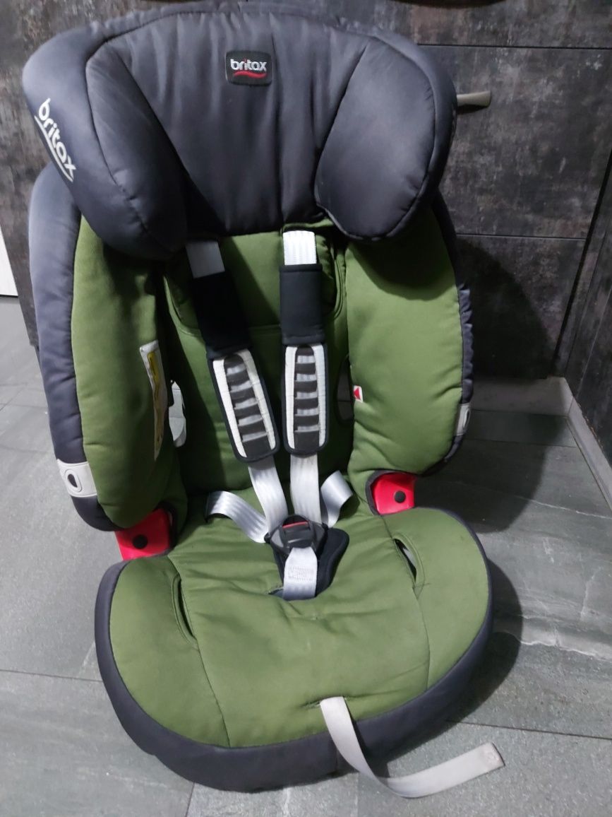 Fotelik samochodowy Britax romer Multi Tech 2 przodem i tyłem. 9-25kg