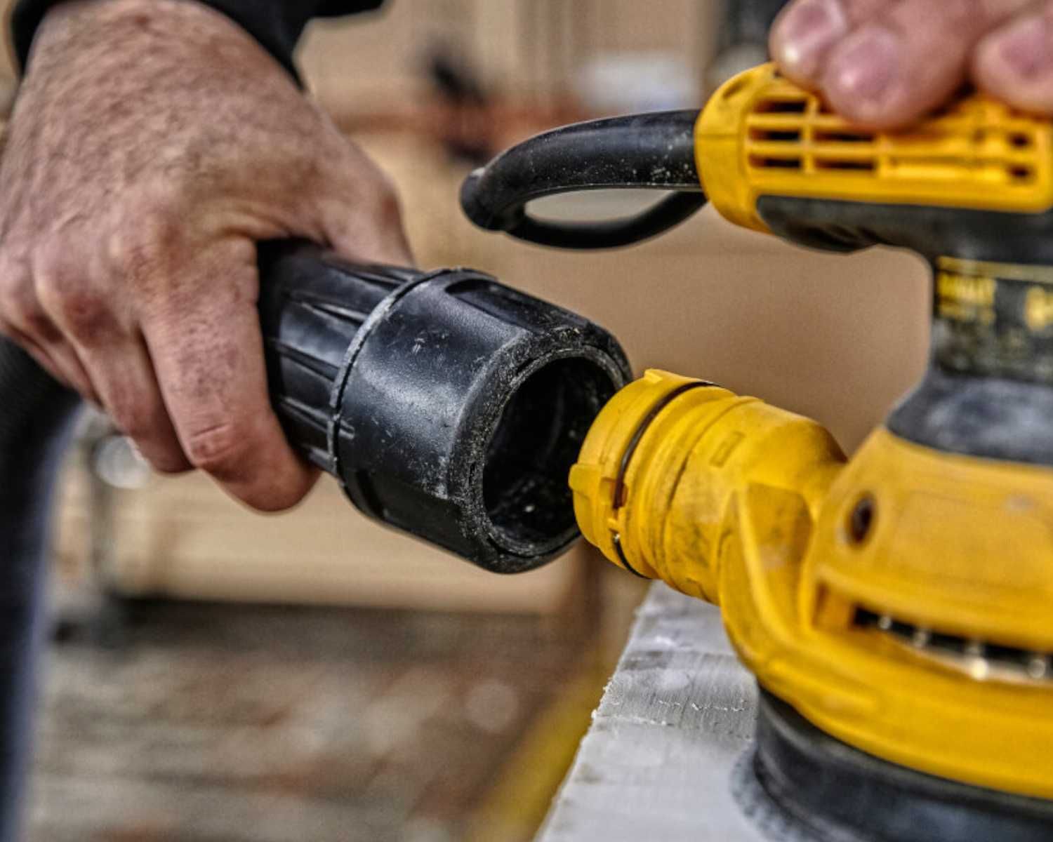 KOMPAKTOWA Szlifierka DeWalt 280W 125mm ANTYPOŚLIZGOW Uchwyt Regulacja