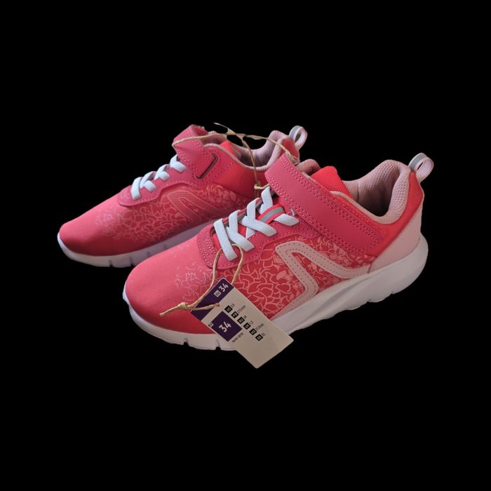 Взуття дитяче кросівки 34 повномір