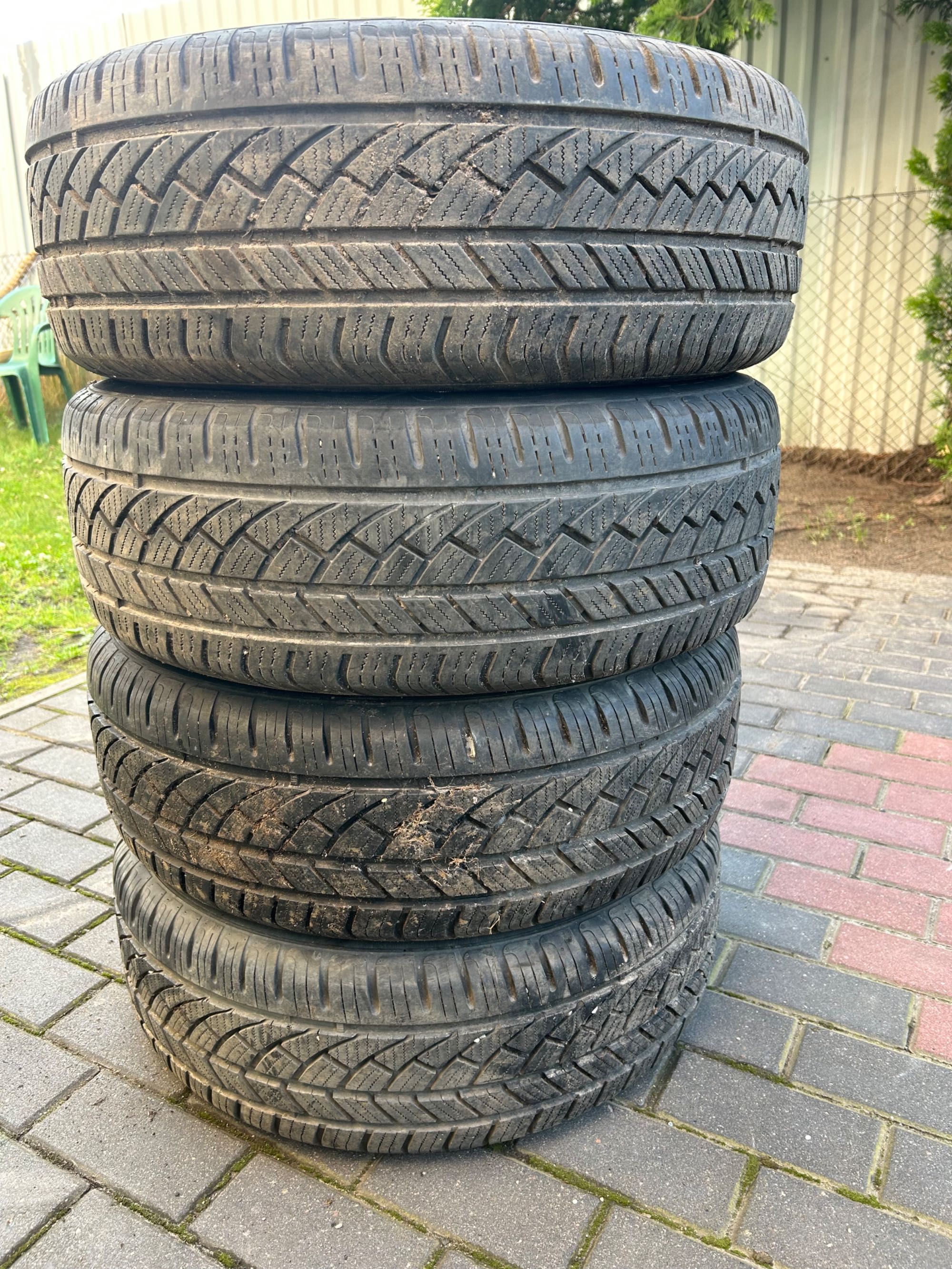 Alufelgi 5x108 Opony Wielosezonowe 215/60 R16
