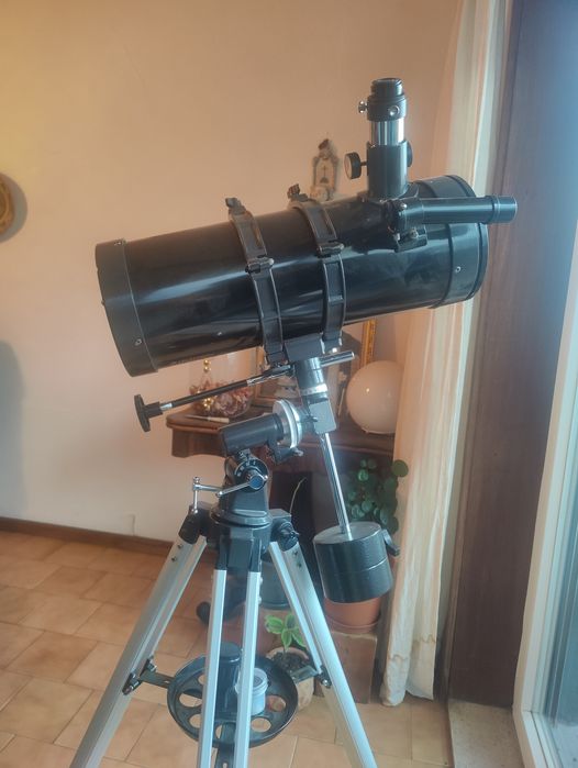 Telescópio Powerseeker 127 EQ