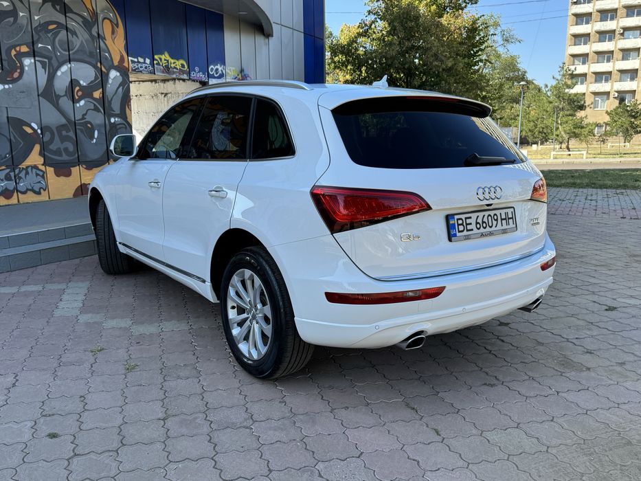 Audi Q5 2015 /рідна фарба\