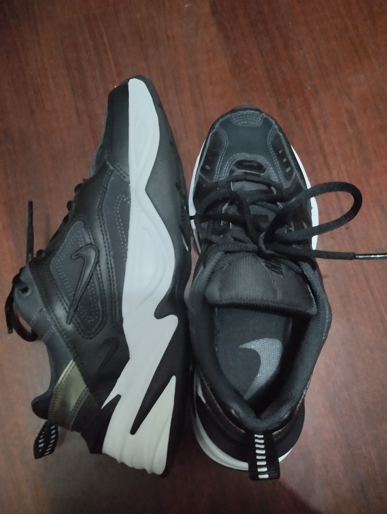 Sapatilhas Nike m2k tekno