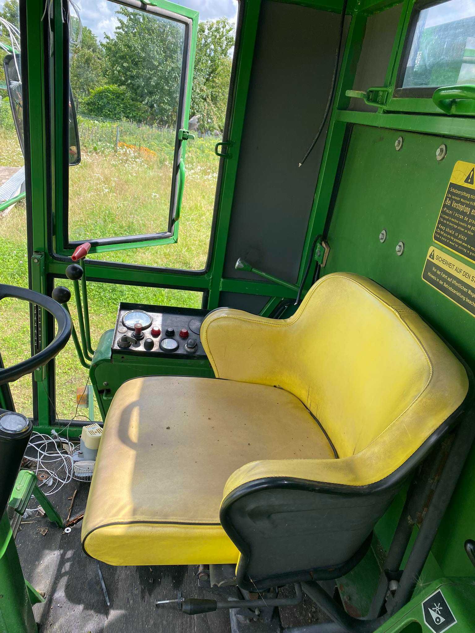 Зернозбиральний комбайн JOHN DEERE 952