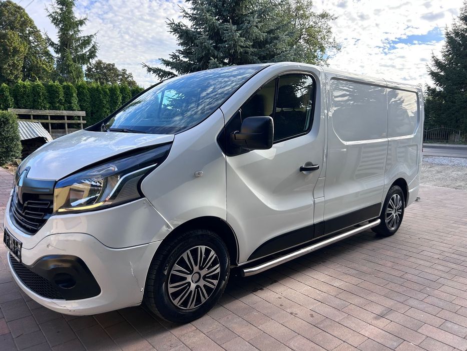 Renault Trafic  / Vivaro / 1.6 DCI / 2015 rok / Klimatyzacja/