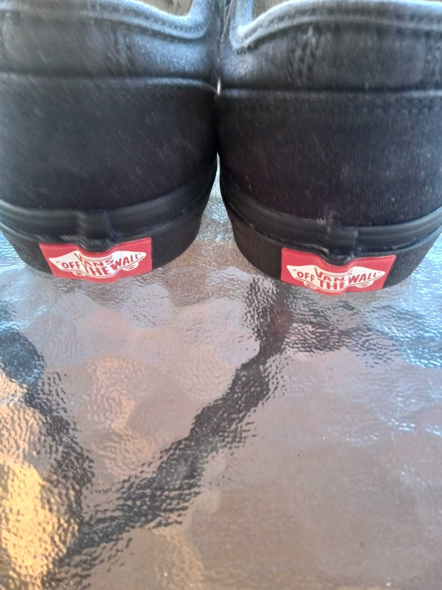 Buty Vans czarne rozmiar 39 stan b. Dobry