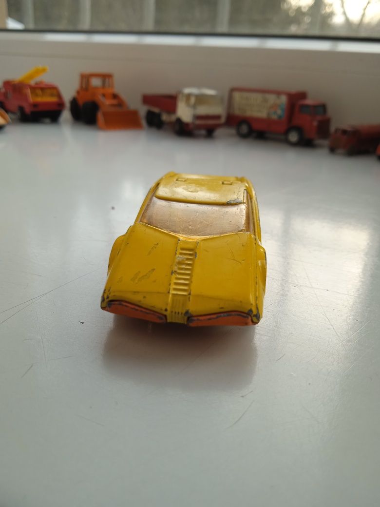 Lesney Datsun 126X Matchbox Superfast No 33 1973