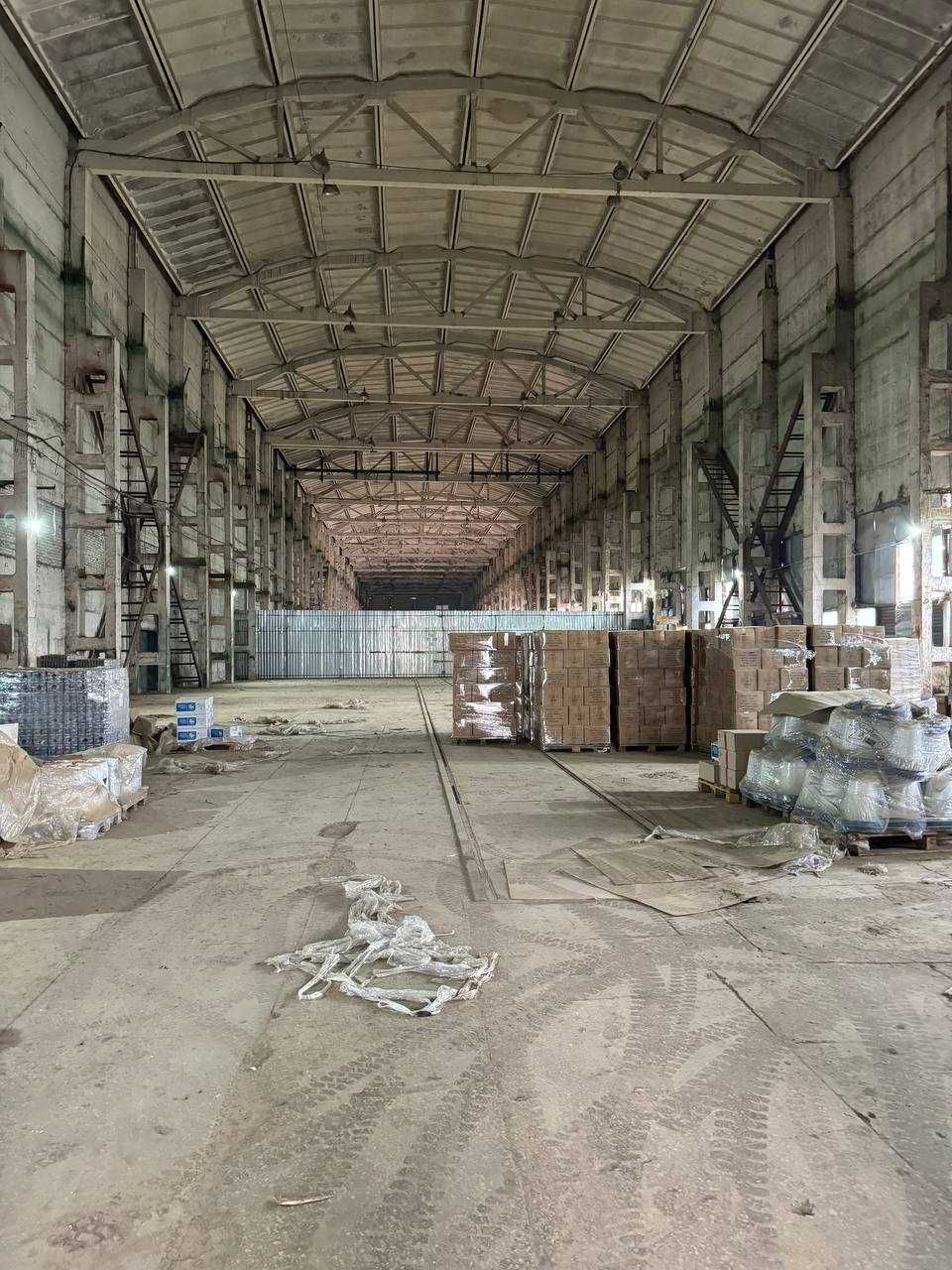 Складське приміщення 700 м.км.