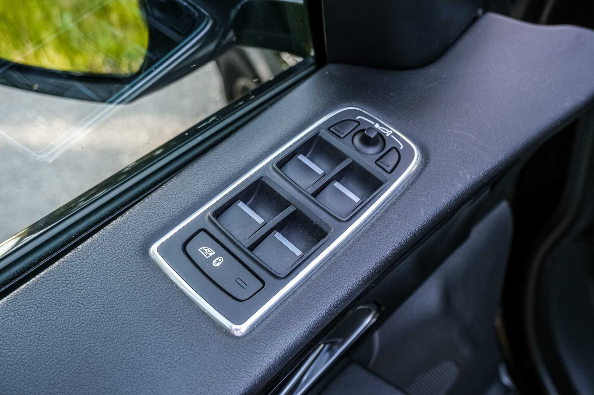 JAGUAR  F-PACE 2.0D  PRESTIGE