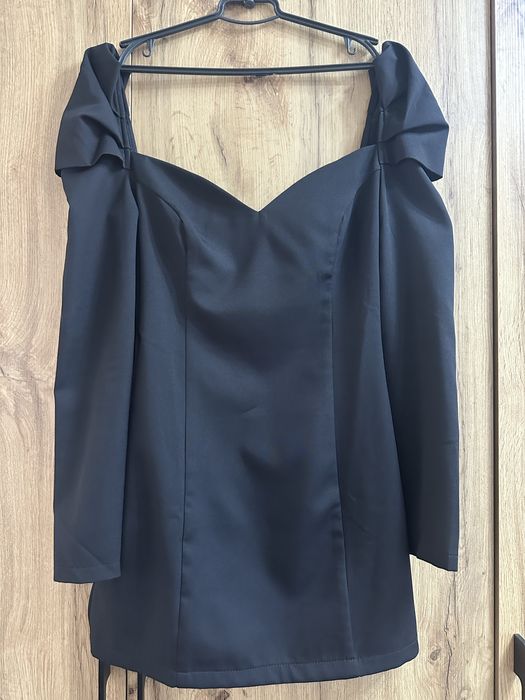 Продам сукню розмір м