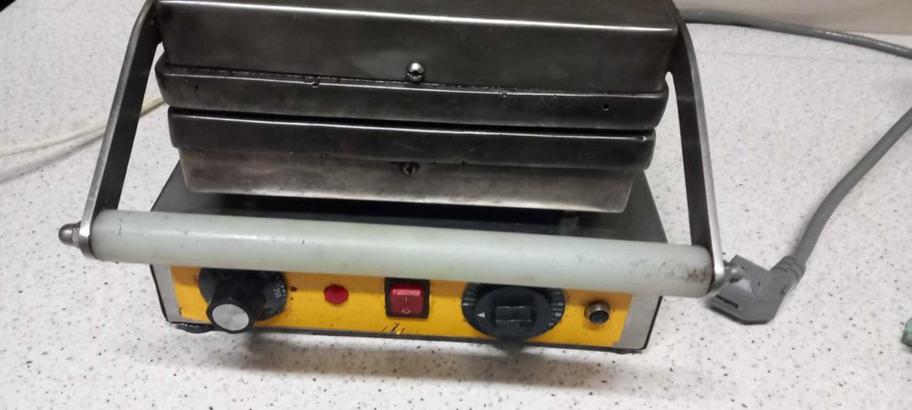 Sprzedam gofrownicę