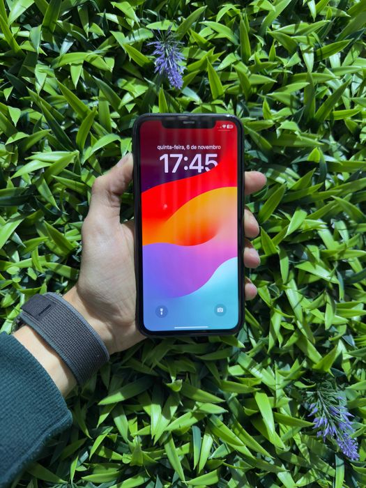 Apple iPhone 11 64GB Branco - Recondicionado - Loja Ovar