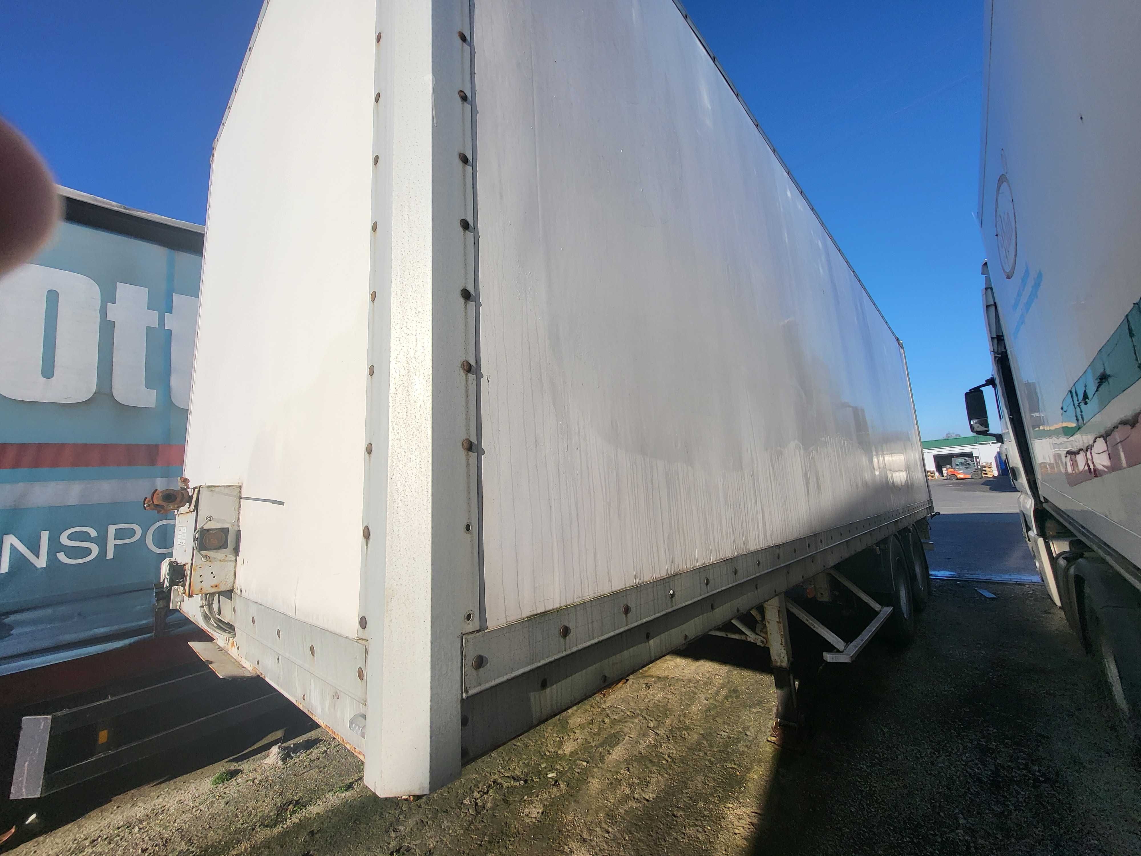 Naczepa Dwuosiowa FRUEHAUF