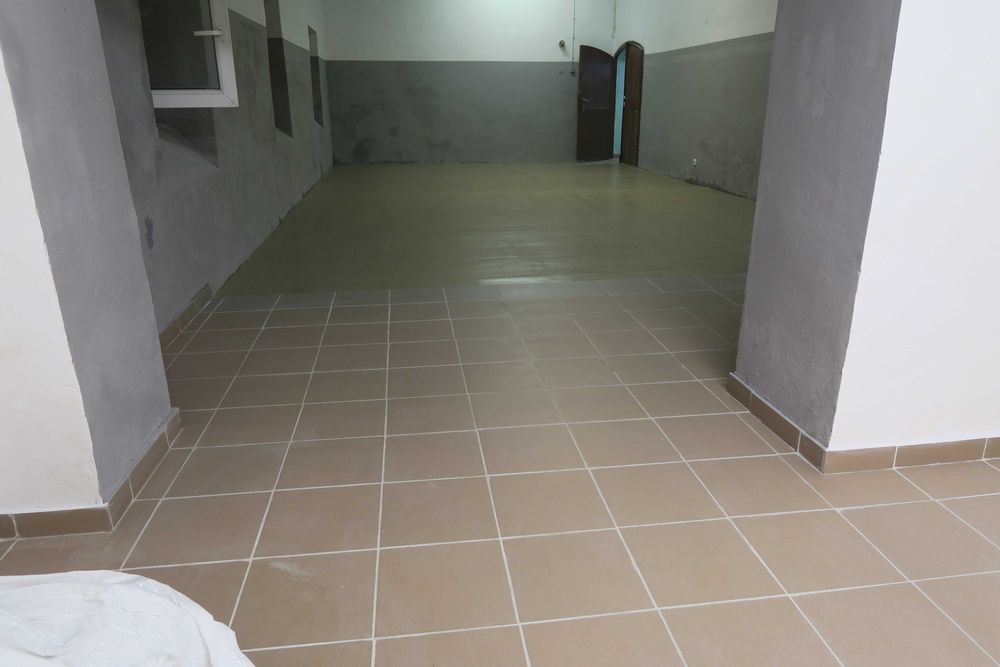 Magazyn tani i wysoki