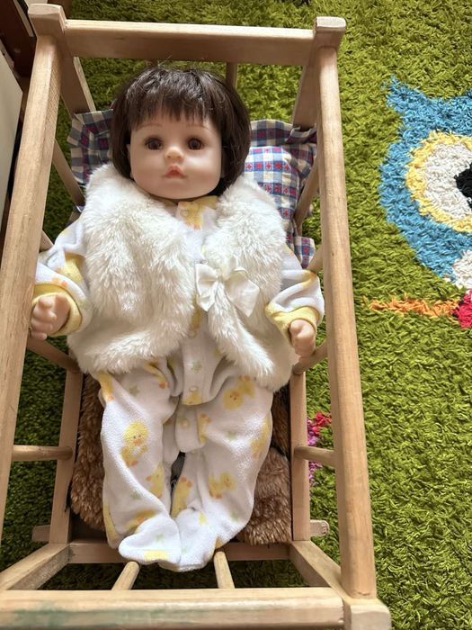 Продам ляльку з ліжечком