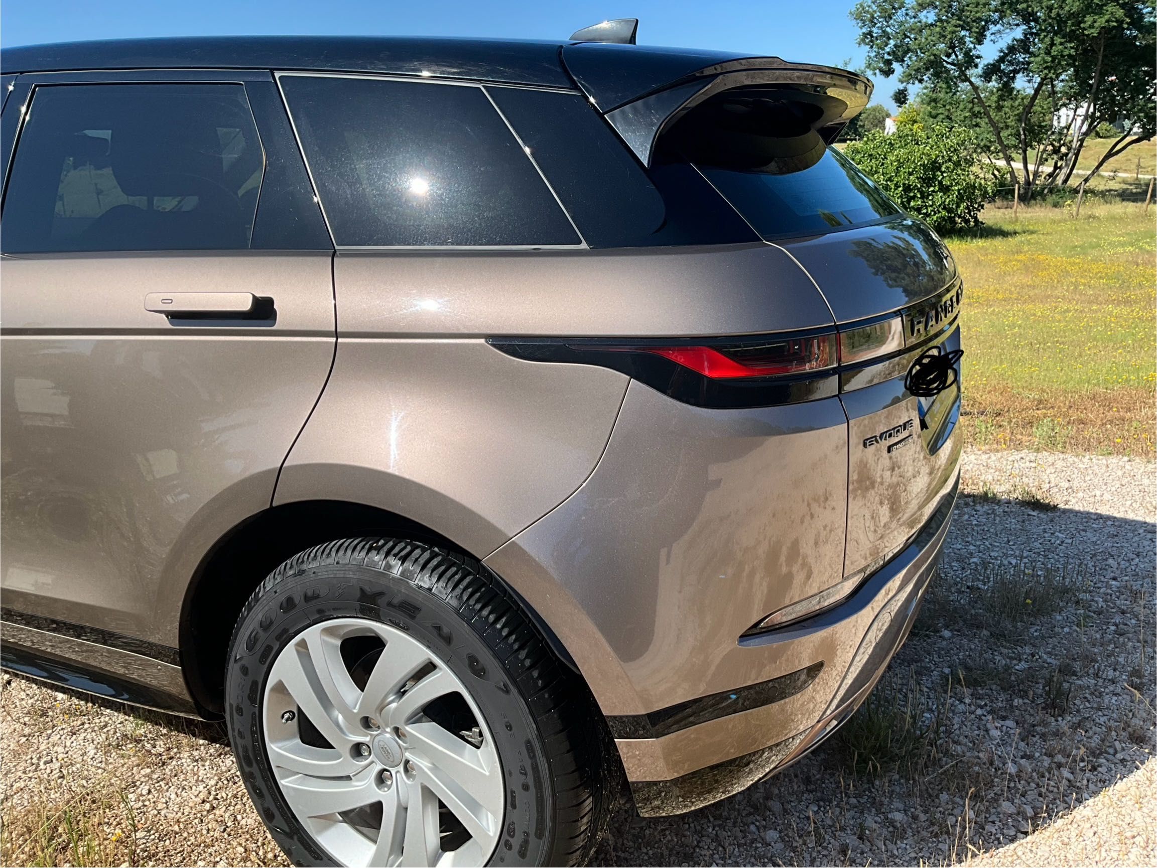 Land Rover Evoque D150 Auto R-Dynamic S