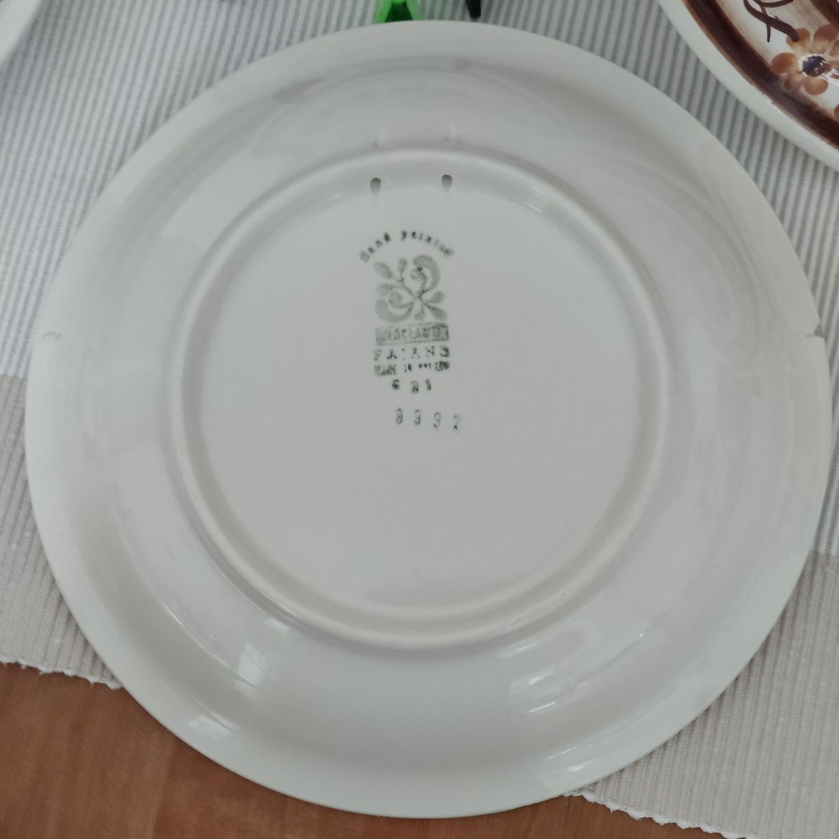 Talerz do powieszenia.