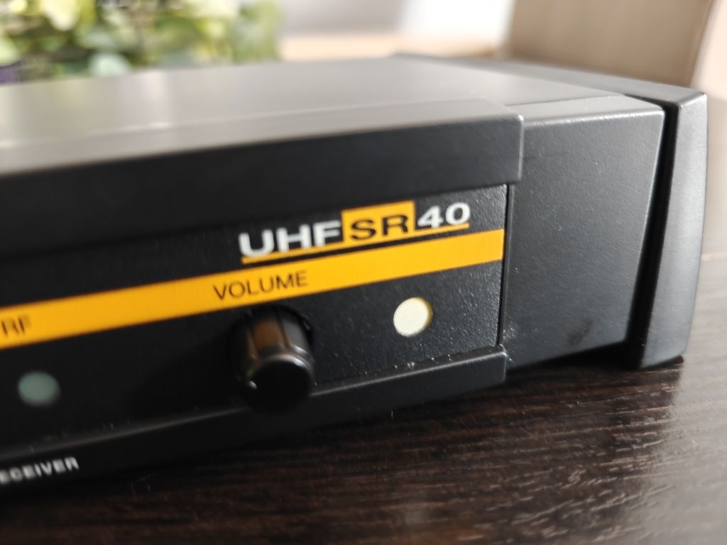 Mikser audio, automat perkusyjny i stacja do mikrofonu