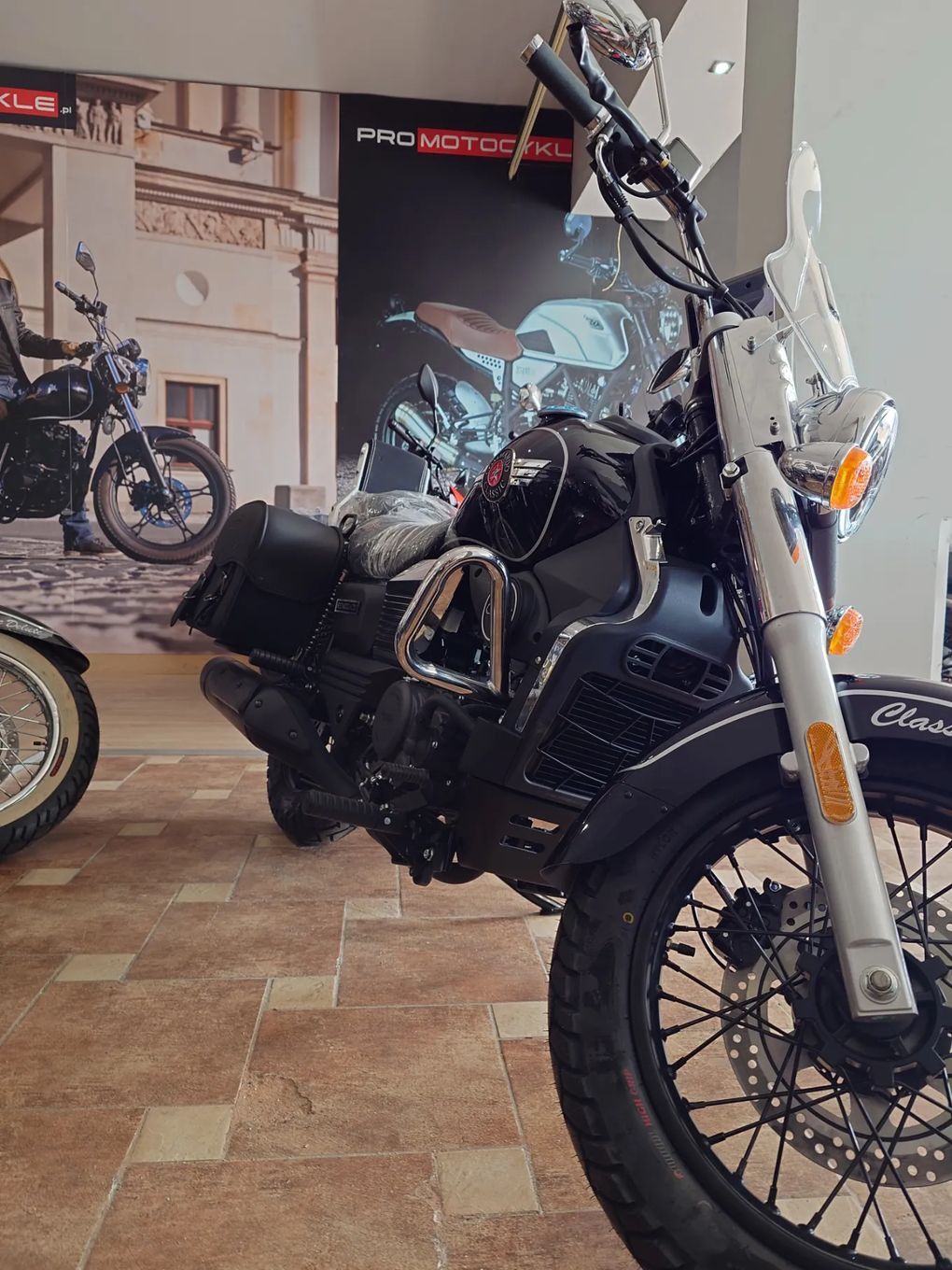 UM Renegade Commando UM Renegade Classic 125 LX