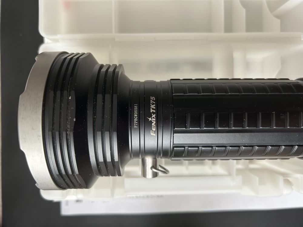 Latarka Fenix TK75