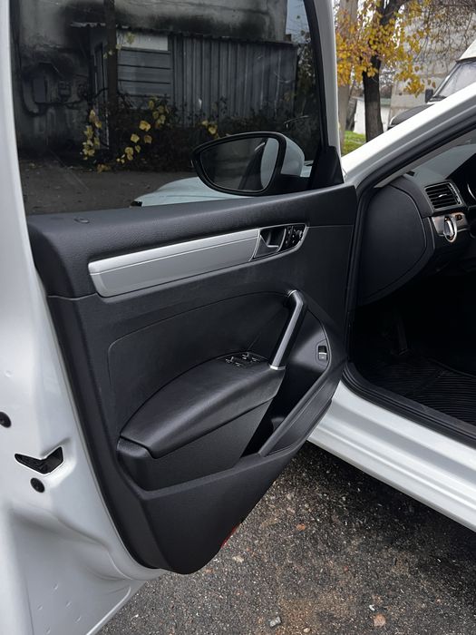 Пассат В8 бензин, автомат