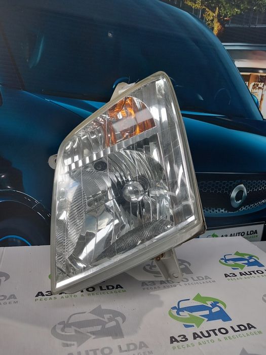 Ótica esquerda ISUZU D-MAX