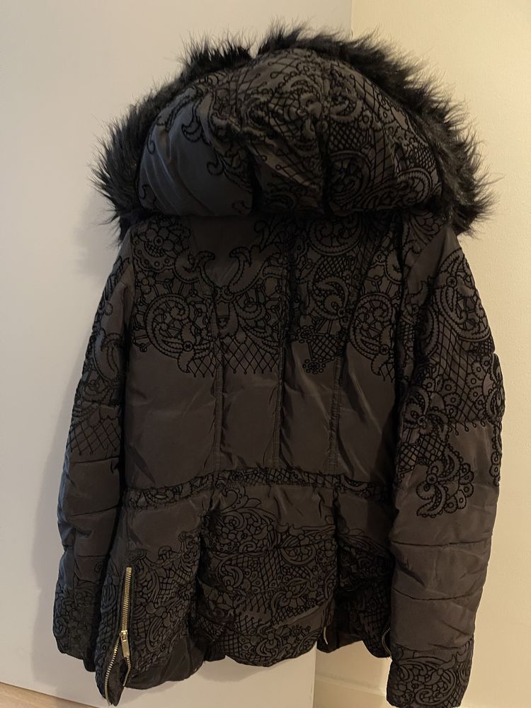 Casaco de inverno alcochoado Desigual preto