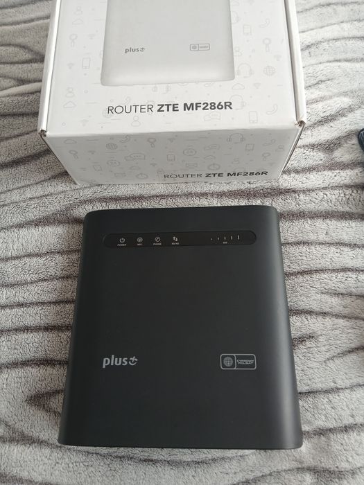 Router ZTE MF 286 R . Jak nowy !!!