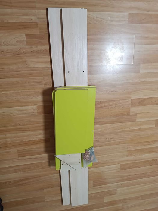 Продам ліжко-гірка з матрацом, стільцем, лампою та поличкою