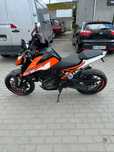 KTM Duke  125cc.