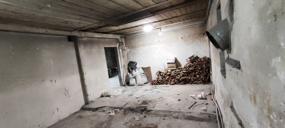 Продаж комерційного комплексу вул.  Максима Залізняка 25а