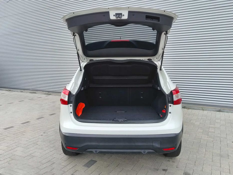 Nissan Qashqai      2016