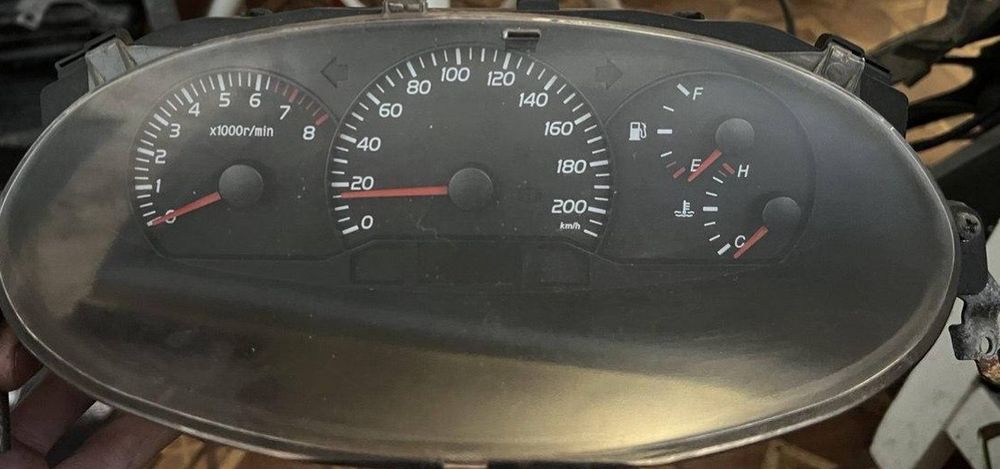 Продам панель приладів до Джилі МК.  2500гр.