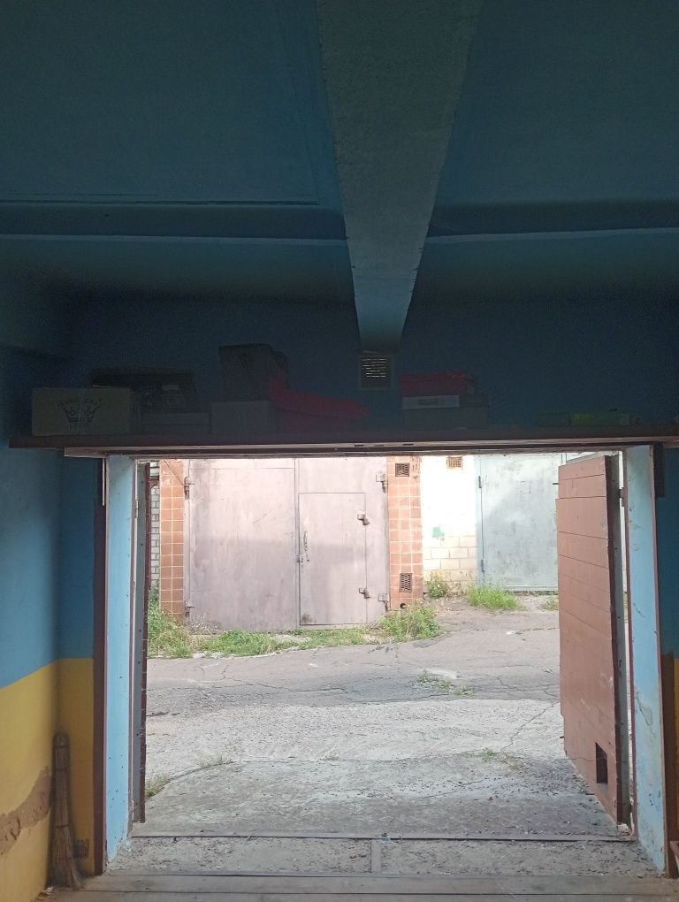 Продам гараж а/к 17 ранен київська