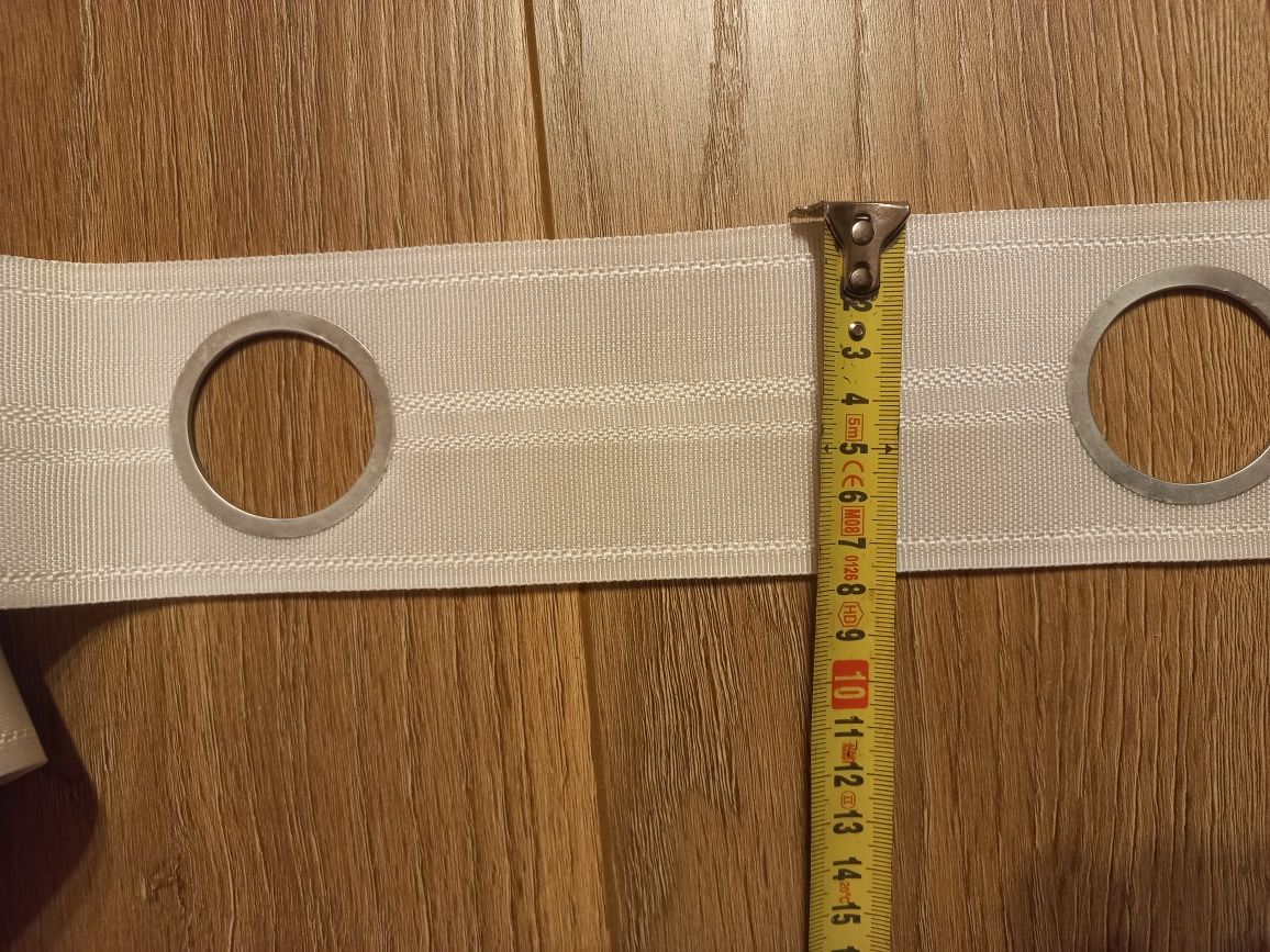 Taśma z przelotkami usztywniająca  do firan dł. 6,5m i szer. 8cm Nowa