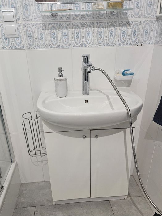 Umywalka bez szafki 60 cm + bateria marka koło