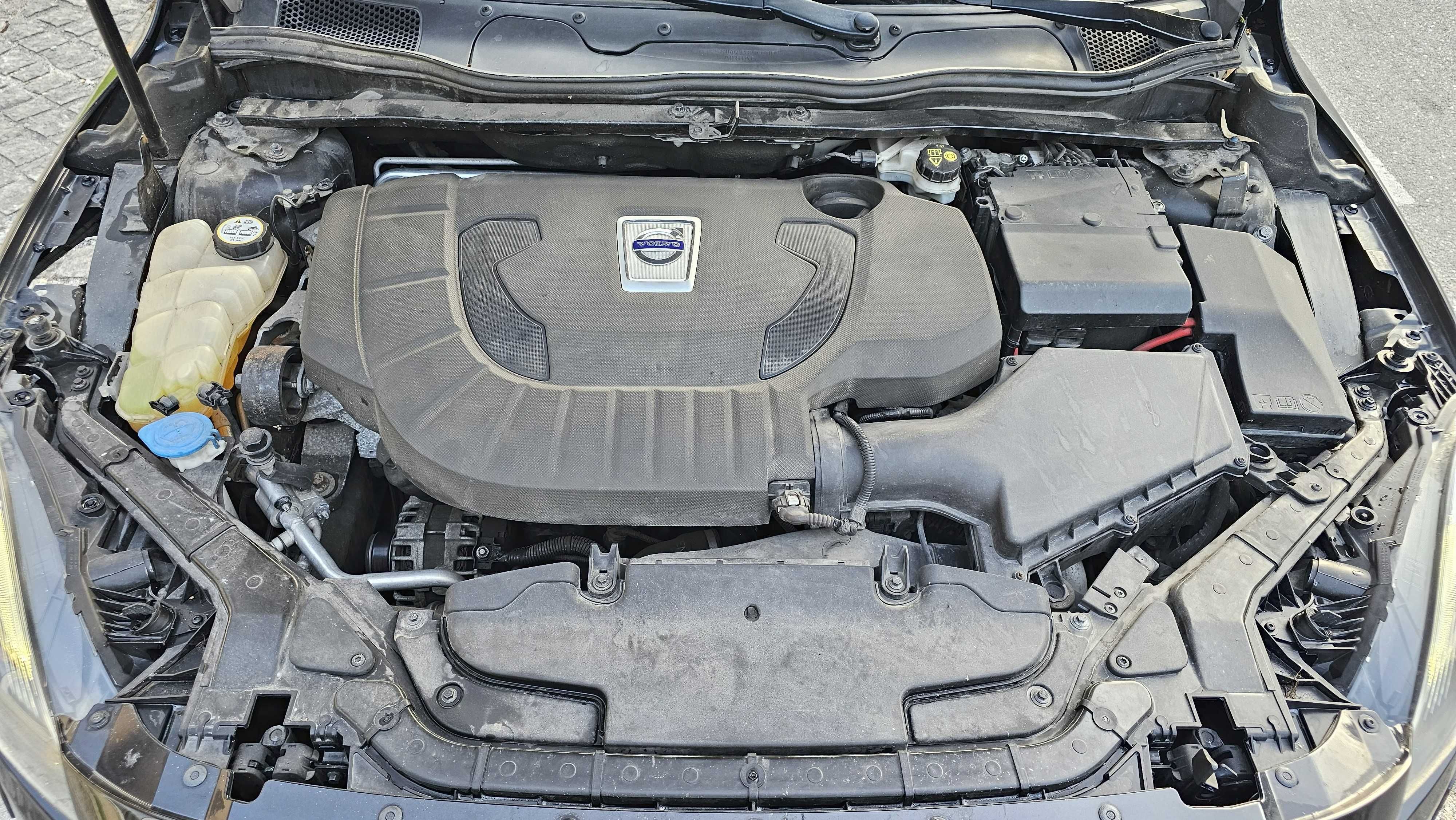 Volvo V40 D3 - 2.0 150cv