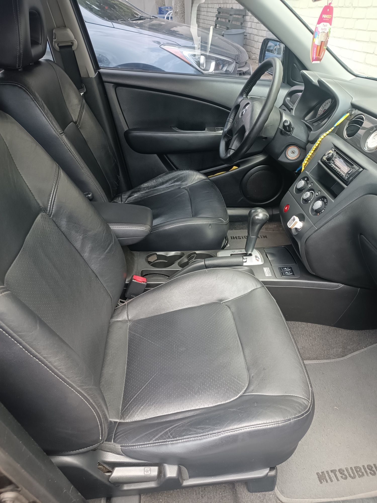 Продам Mitsubishi