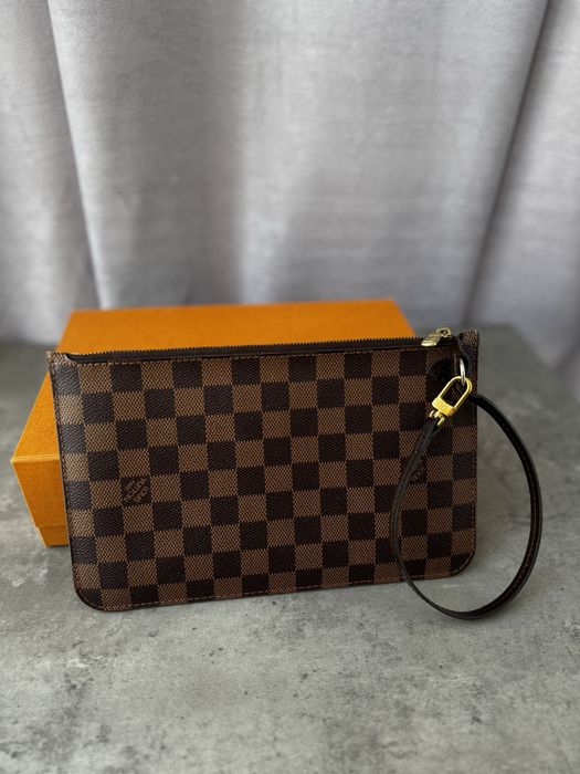 Клатч Louis Vuitton