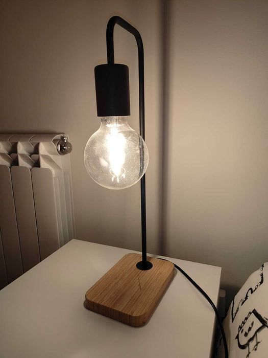 2 Abajures / Candeeiro de mesa, preto/bambu