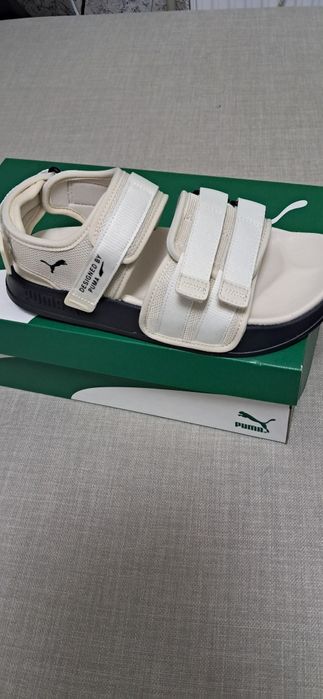 Прродам сандалії