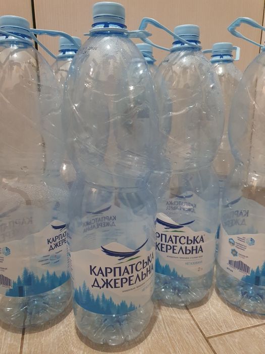 Бутылки 1,5л и 2л  для воды МНОГО